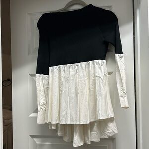 Gracia black and white off the shoulder